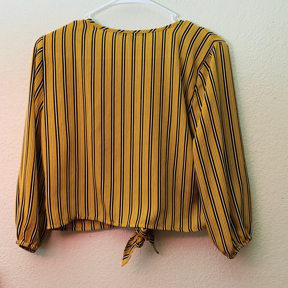 Yellow Button Top - Picture 2 of 2